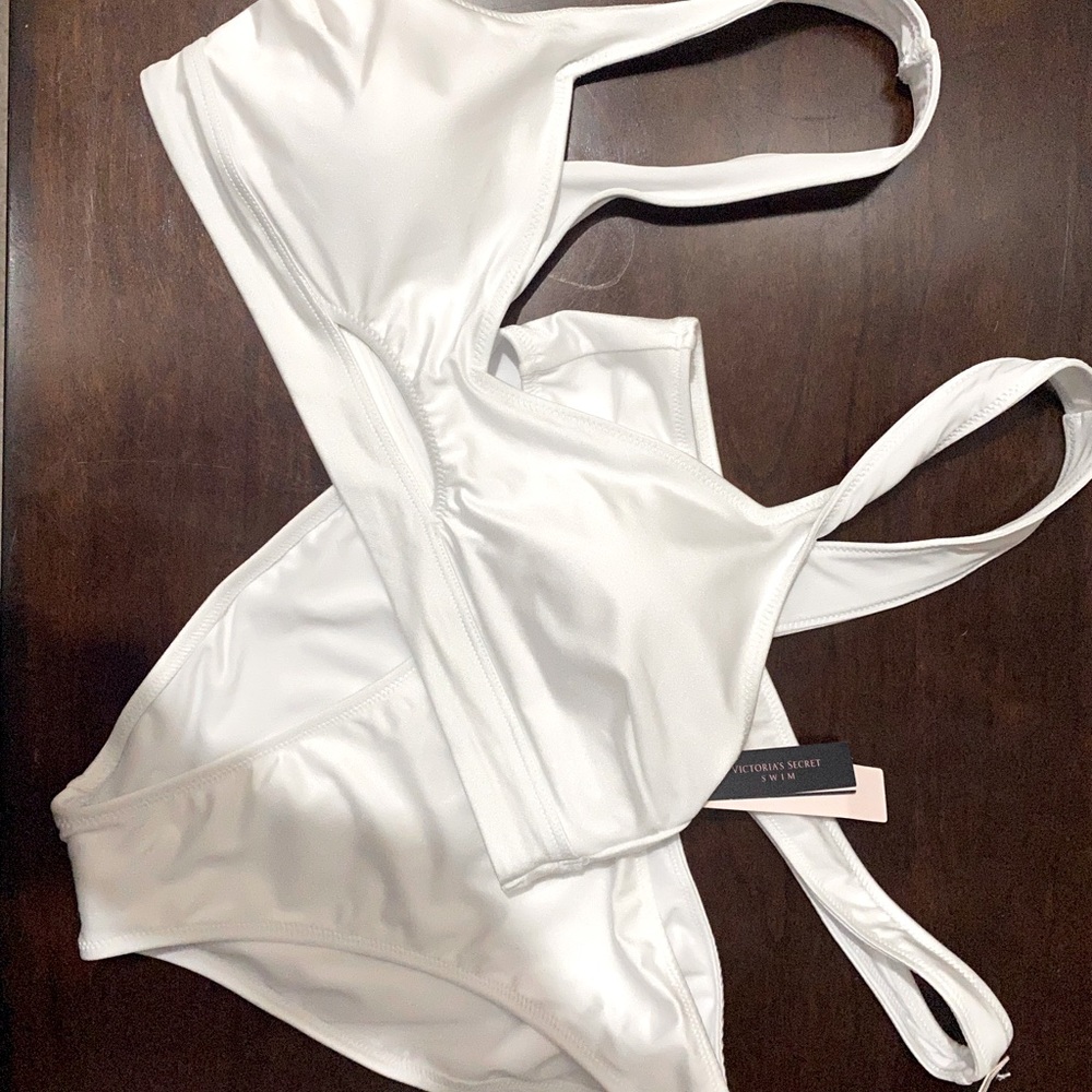 Victoria’s Secret Cut Out Bikini